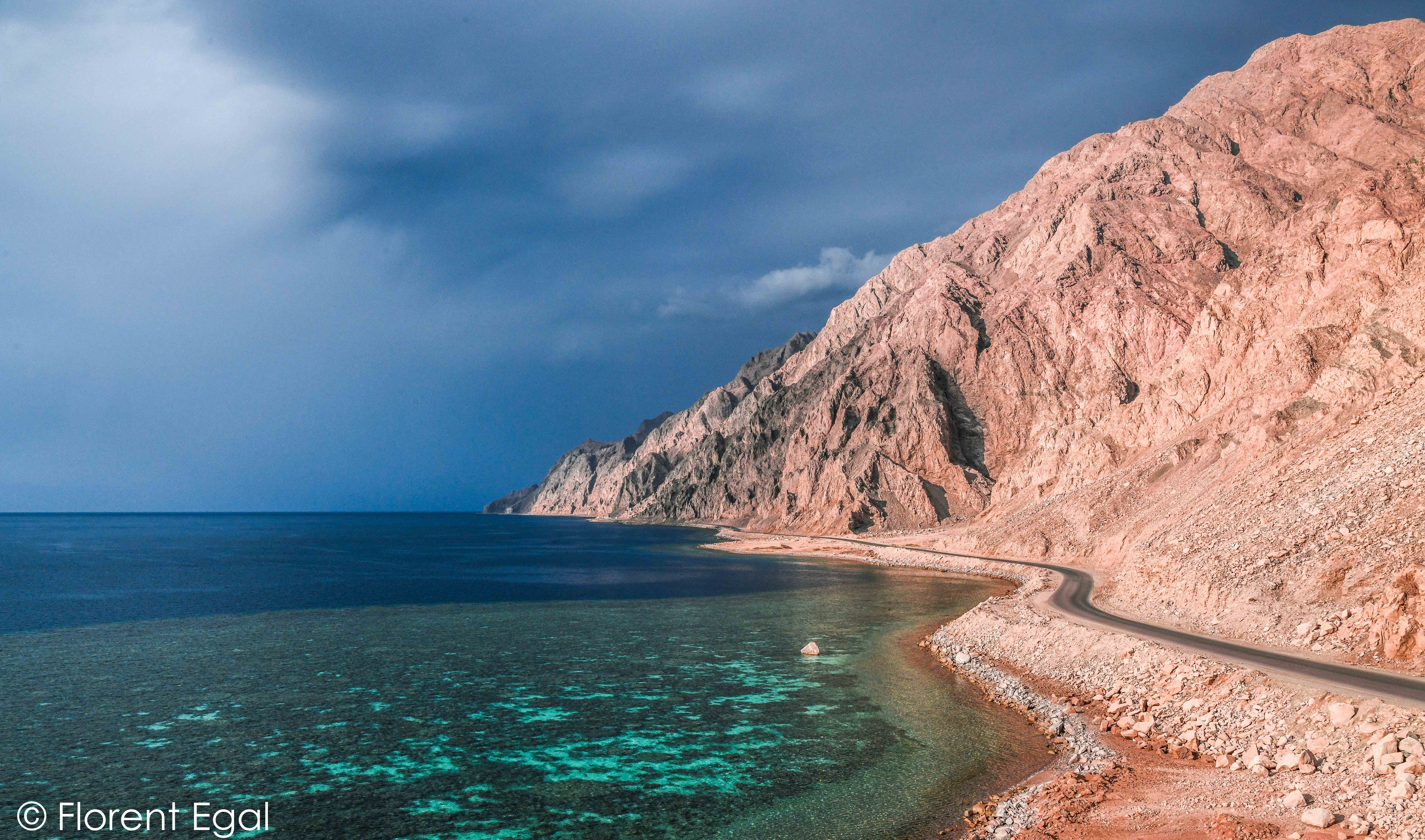 Massif of Tayeb Al-Ism along the Red Sea (photo: Florent Egal)